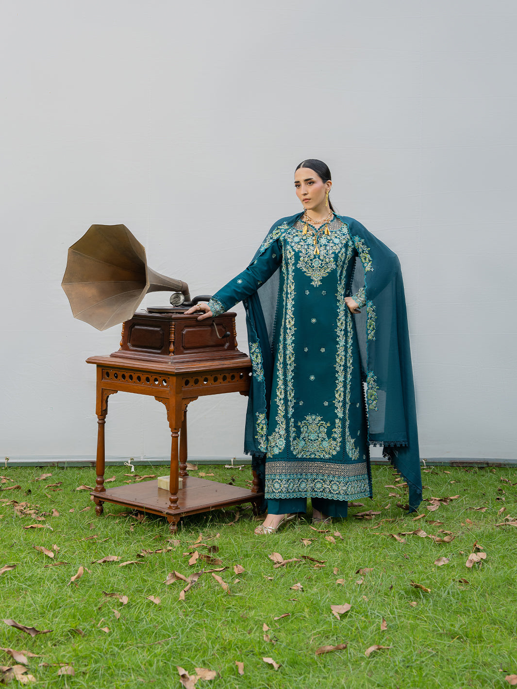 MU-08 | 3 PC Lawn - L
