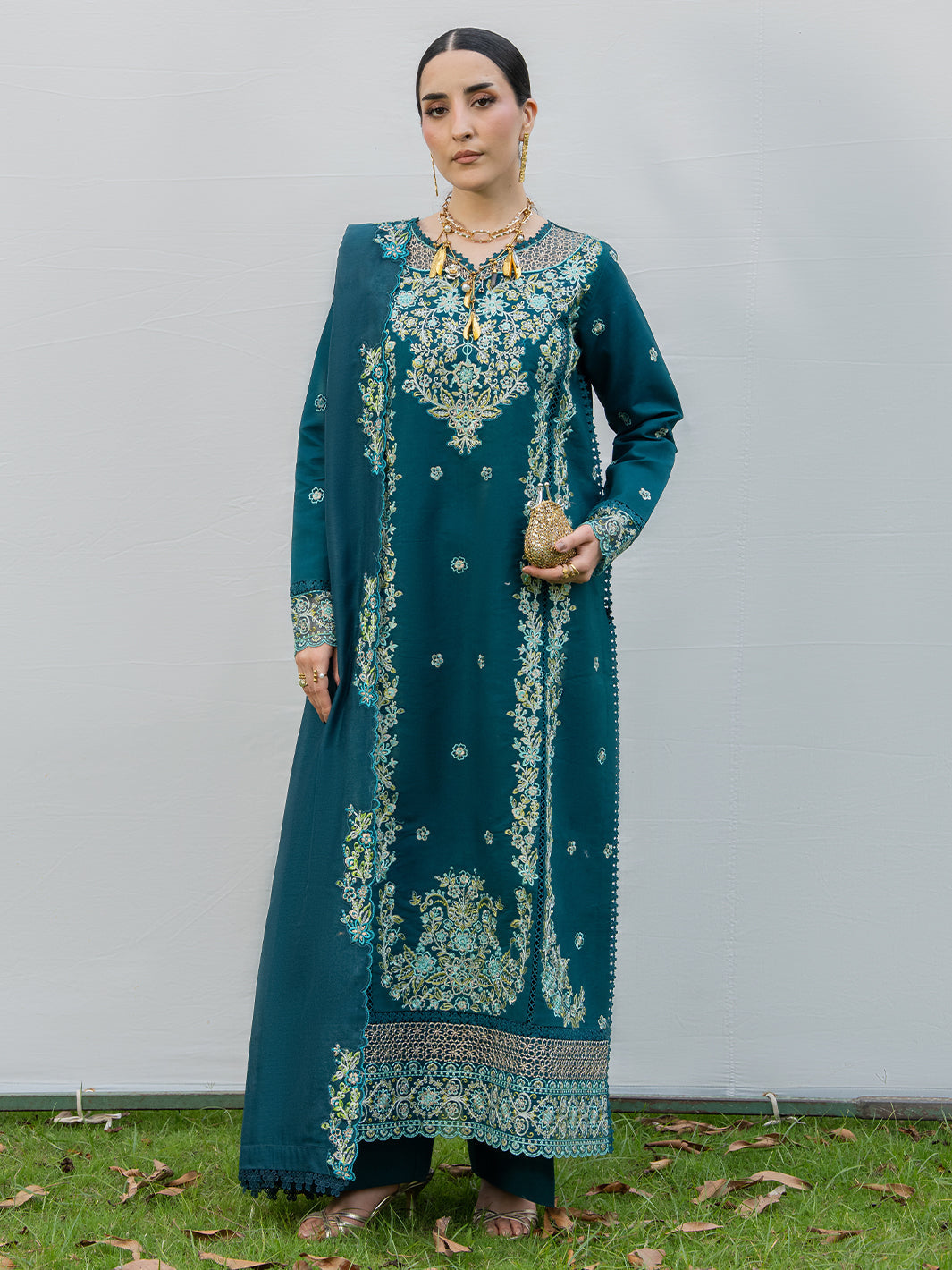 MU-08 | 3 PC Lawn - Gallery Image 7