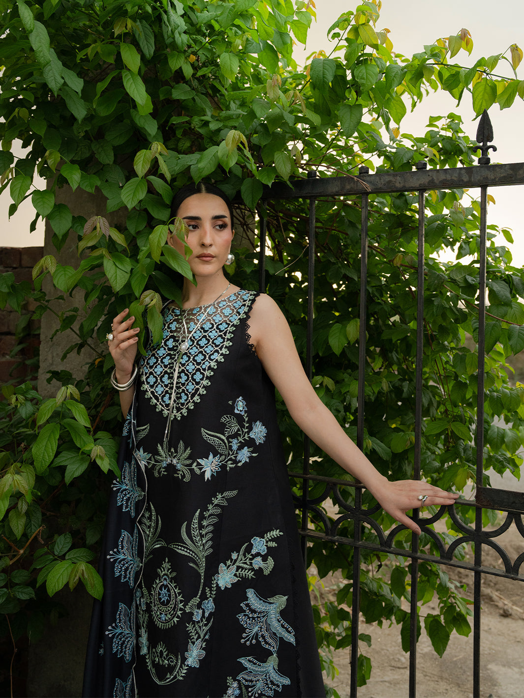 MU-11 | 3 PC Lawn - Unstitched
