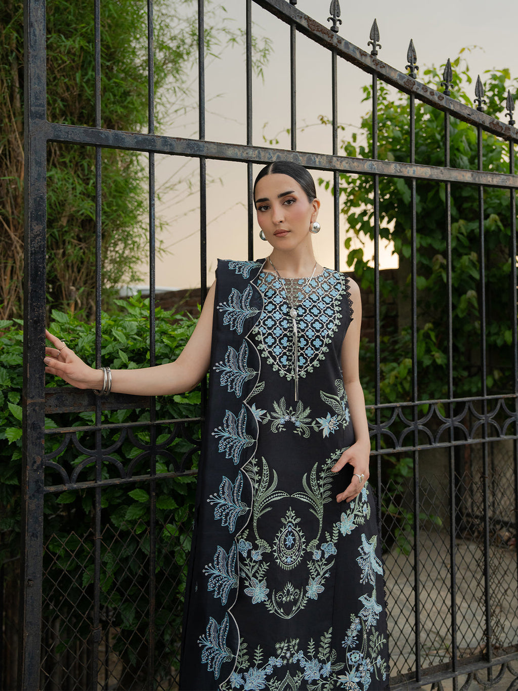 MU-11 | 3 PC Lawn - Gallery Image 6
