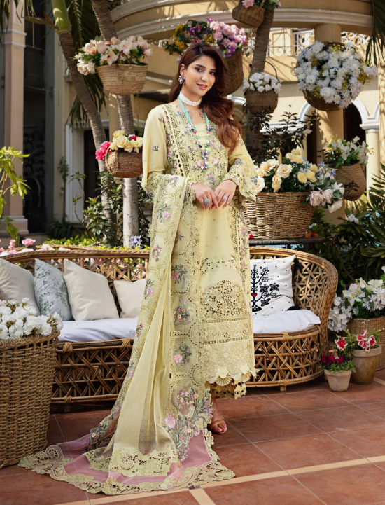 LUXURY LAWN 2025