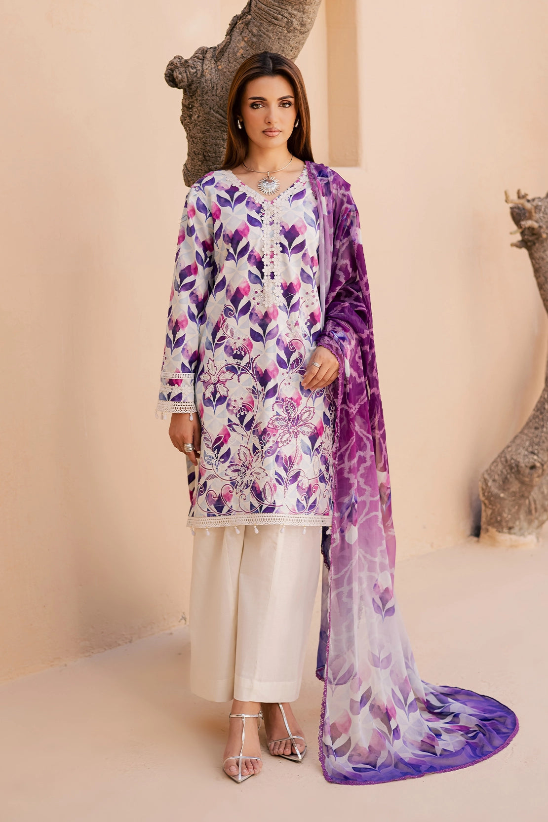 Rashid Tex Savoy Premium Embroidered Lawn – 3731 – Unstitched 3 Piece