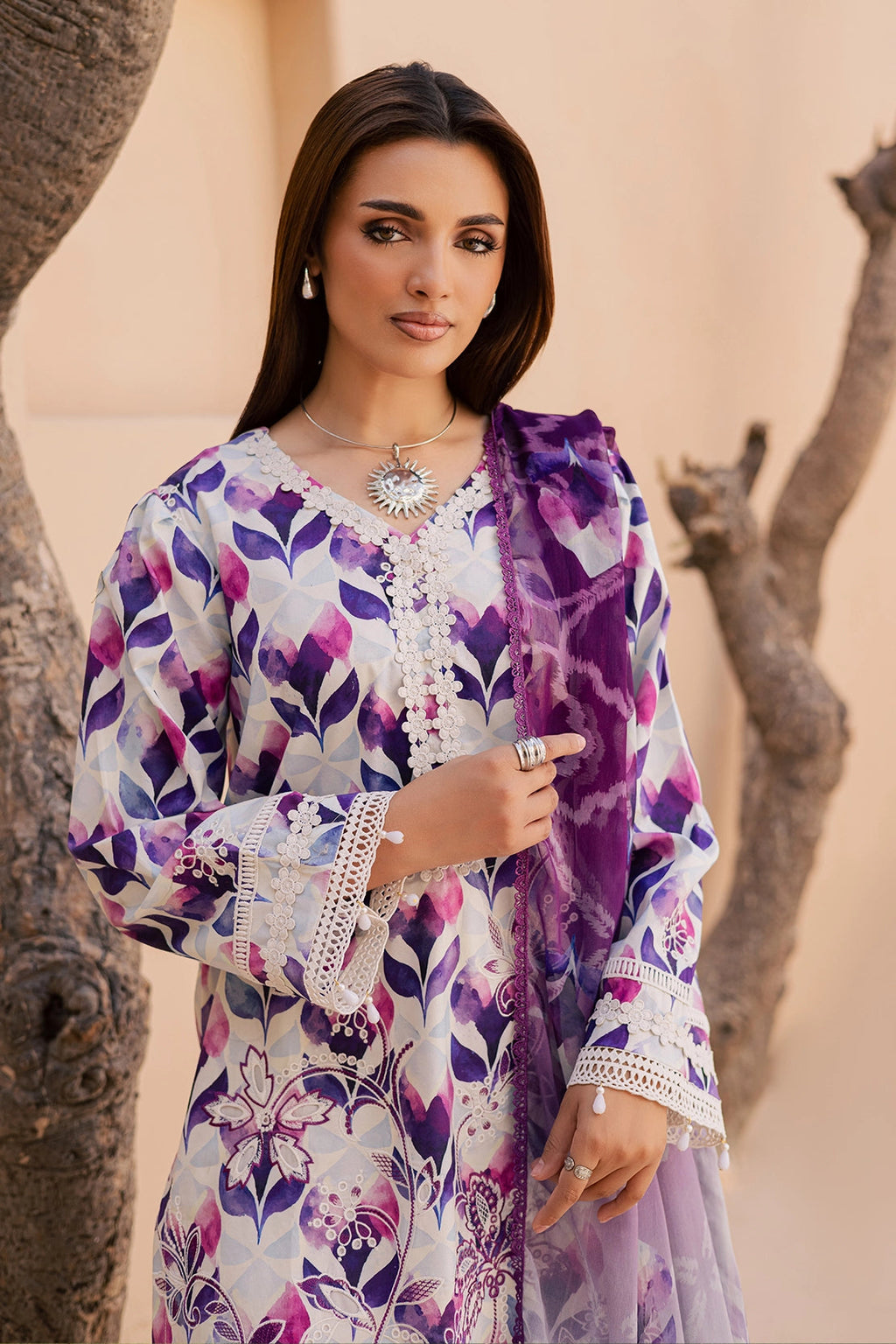 Rashid Tex Savoy Premium Embroidered Lawn – 3731 – Unstitched 3 Piece