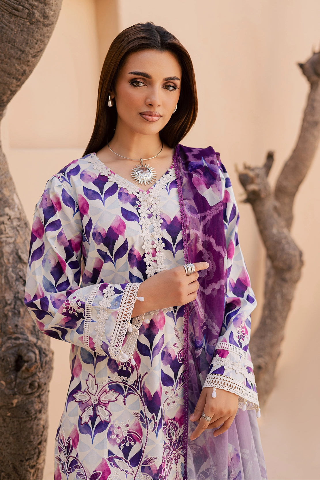 Rashid Tex Savoy Premium Embroidered Lawn – 3731 – Unstitched 3 Piece