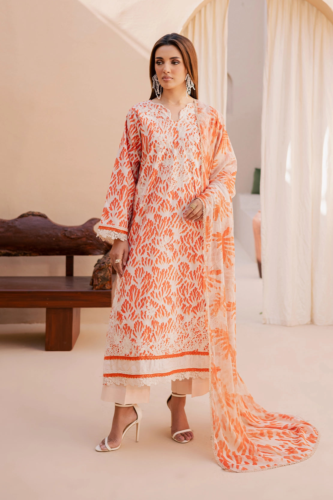 Rashid Tex Savoy Premium Embroidered Lawn – 3732 – Unstitched 3 Piece