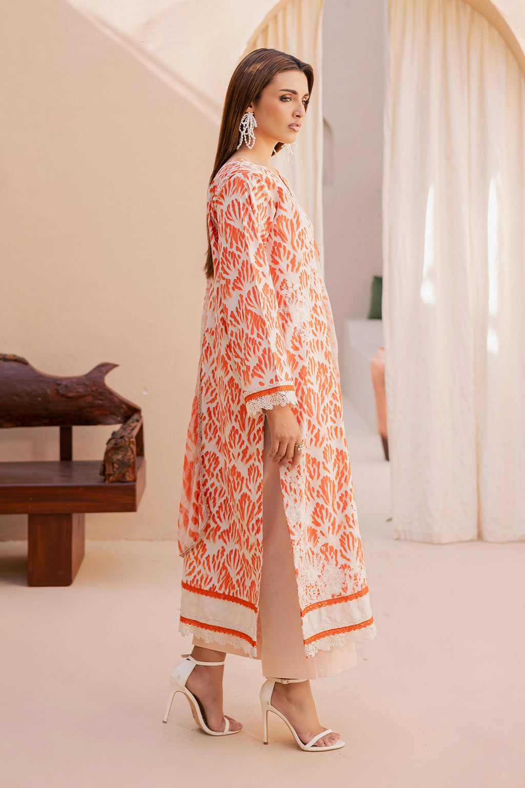 Rashid Tex Savoy Premium Embroidered Lawn – 3732 – Unstitched 3 Piece