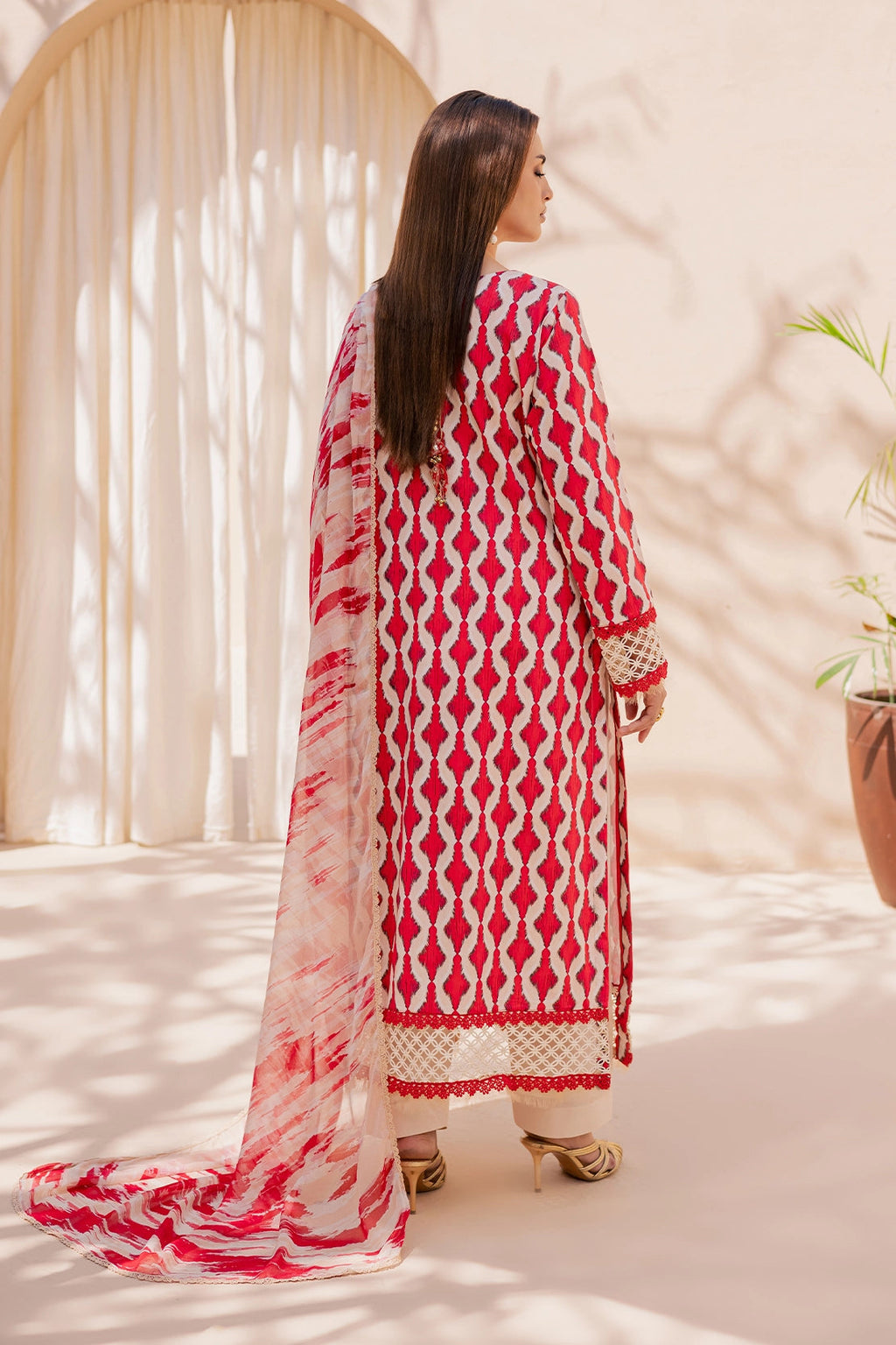 Rashid Tex Savoy Premium Embroidered Lawn – 3735 – Unstitched 3 Piece